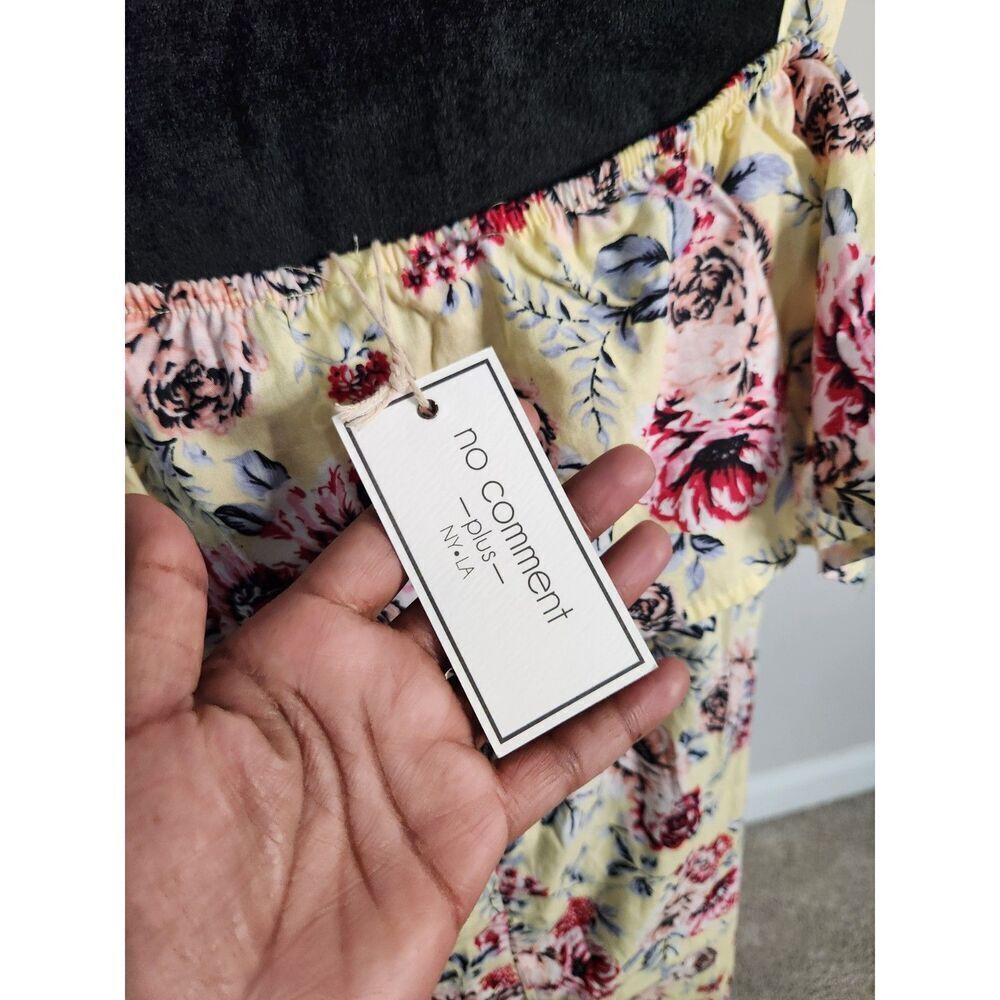 Off Shoulder Ruffle Floral Blouse - Size 3XL - Picture 7 of 7